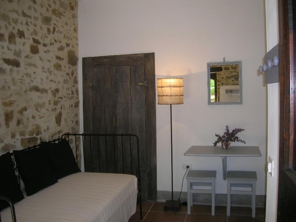 Villa Agriturismo Caresto Carbonesca Exterior foto